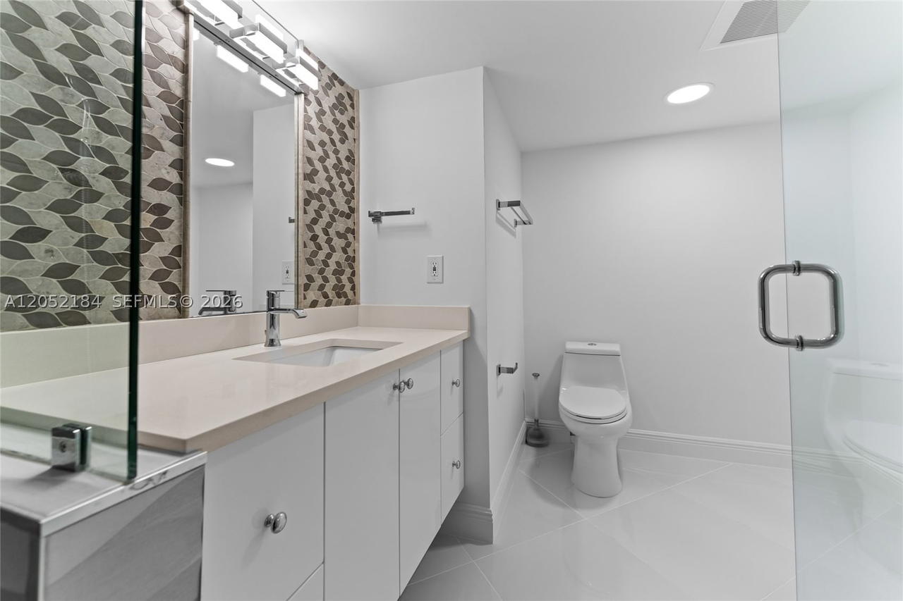 Real estate property located at 7135 Collins Ave #1535, Miami-dade, Burleigh House Condo, Miami Beach, FL