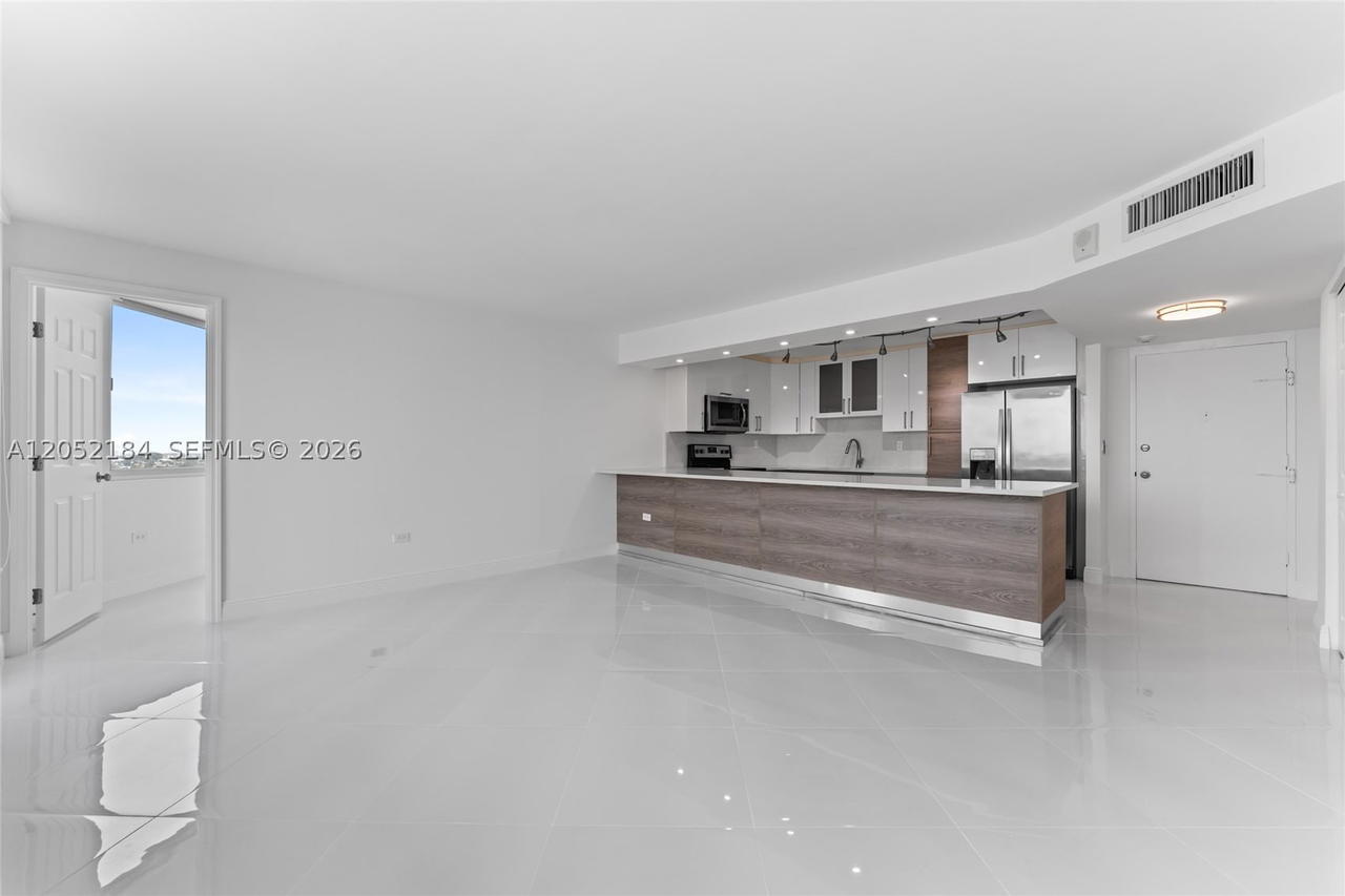 Real estate property located at 7135 Collins Ave #1535, Miami-dade, Burleigh House Condo, Miami Beach, FL