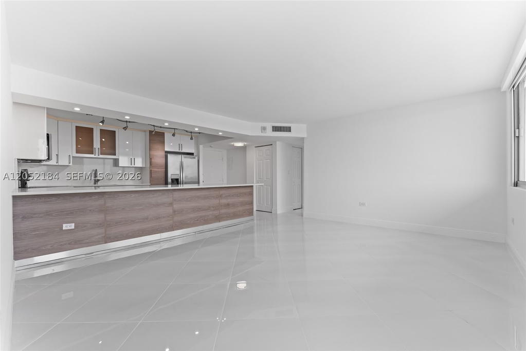 Real estate property located at 7135 Collins Ave #1535, Miami-dade, Burleigh House Condo, Miami Beach, FL