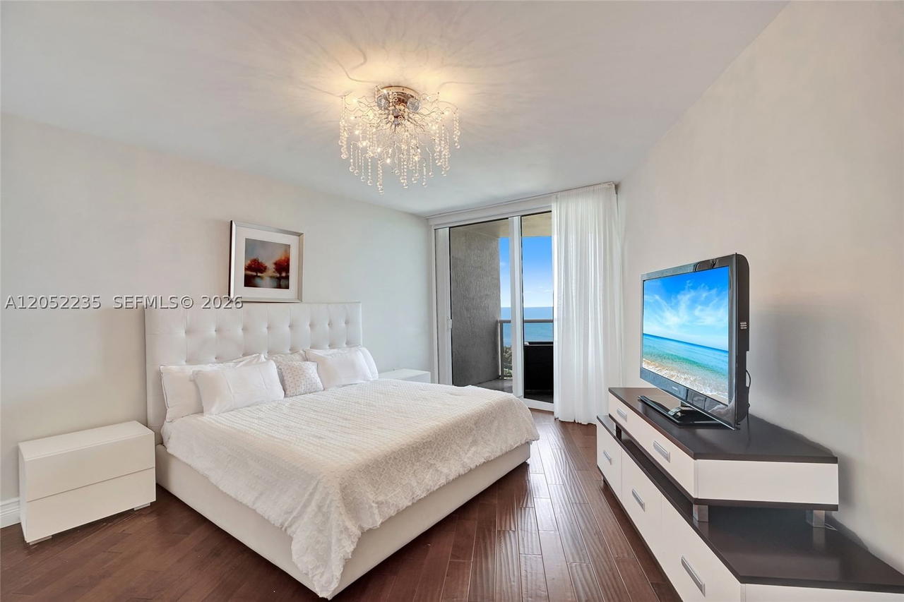 Real estate property located at 19111 Collins Ave #607, Miami-dade, Ocean Two Condo, Sunny Isles Beach, FL