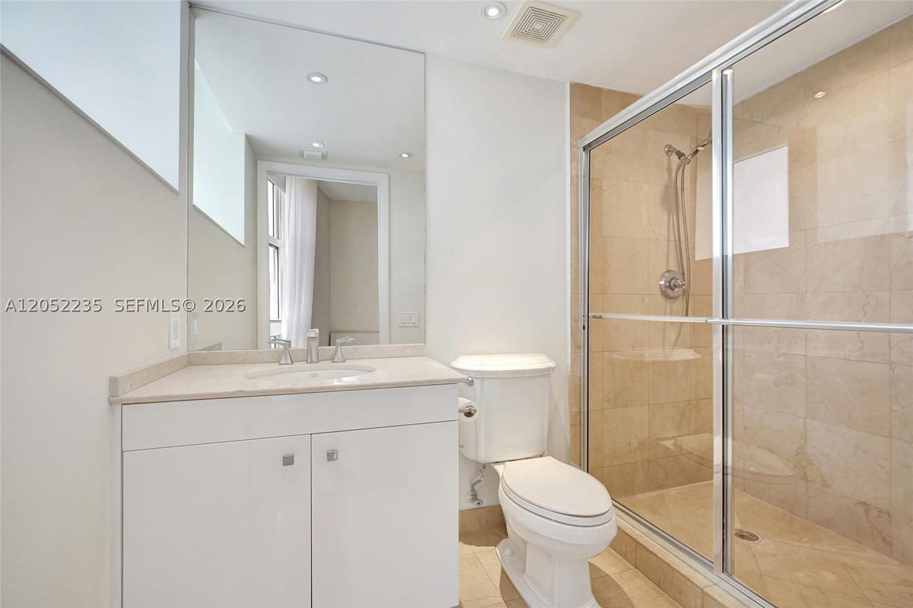 Real estate property located at 19111 Collins Ave #607, Miami-dade, Ocean Two Condo, Sunny Isles Beach, FL