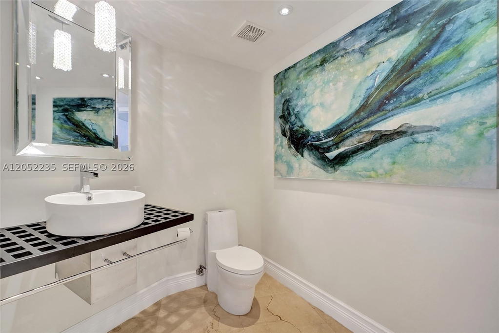 Real estate property located at 19111 Collins Ave #607, Miami-dade, Ocean Two Condo, Sunny Isles Beach, FL