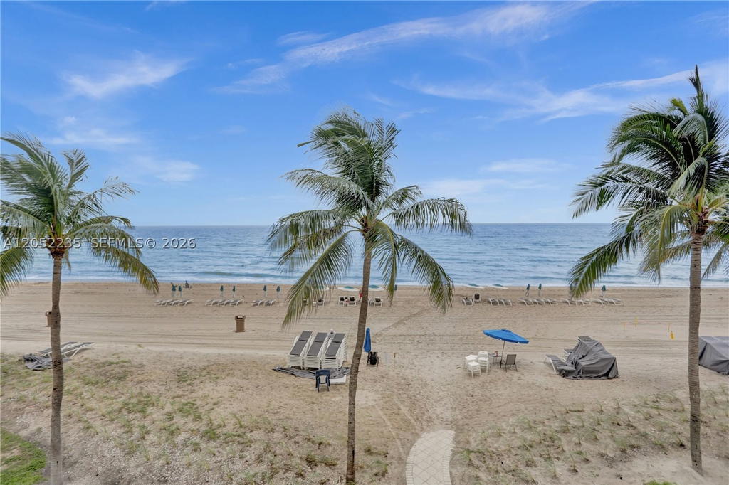 Real estate property located at 19111 Collins Ave #607, Miami-dade, Ocean Two Condo, Sunny Isles Beach, FL