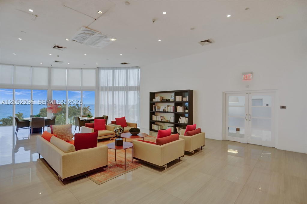 Real estate property located at 19111 Collins Ave #607, Miami-dade, Ocean Two Condo, Sunny Isles Beach, FL