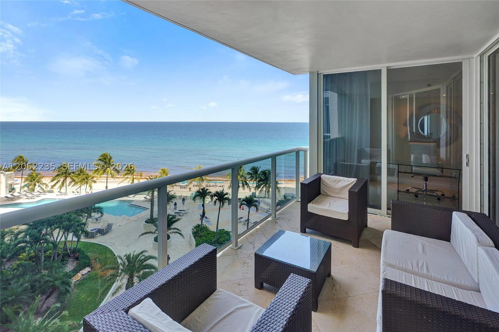 Real estate property located at 19111 Collins Ave #607, Miami-dade, Ocean Two Condo, Sunny Isles Beach, FL