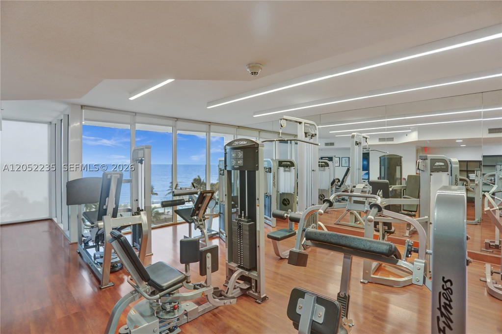 Real estate property located at 19111 Collins Ave #607, Miami-dade, Ocean Two Condo, Sunny Isles Beach, FL
