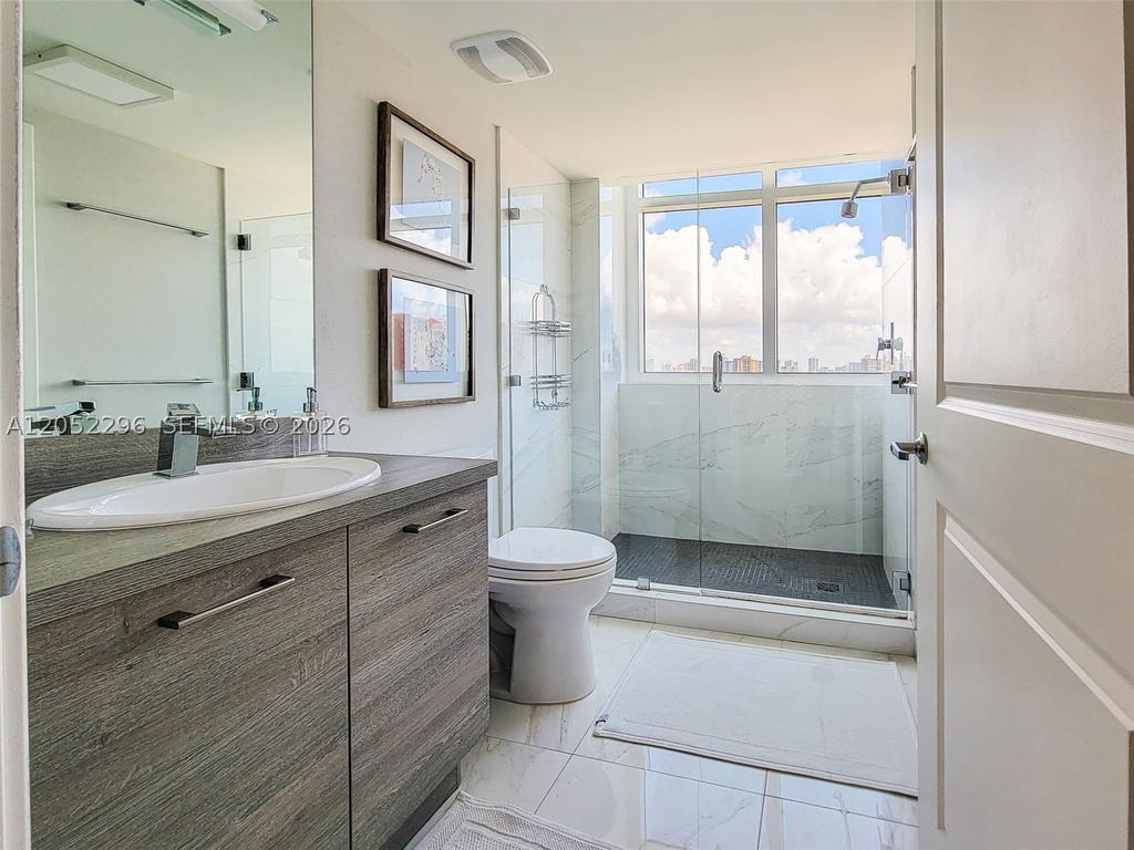 Real estate property located at 400 Sunny Isles Blvd #1604, Miami-dade, 400 Sunny Isles Condo Wes, Sunny Isles Beach, FL