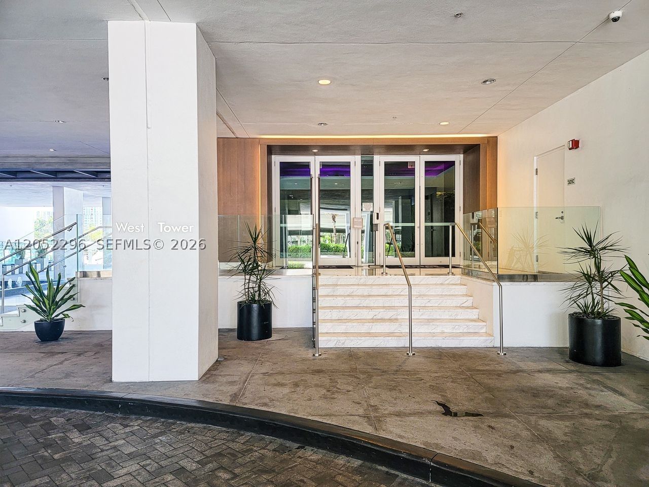 Real estate property located at 400 Sunny Isles Blvd #1604, Miami-dade, 400 Sunny Isles Condo Wes, Sunny Isles Beach, FL