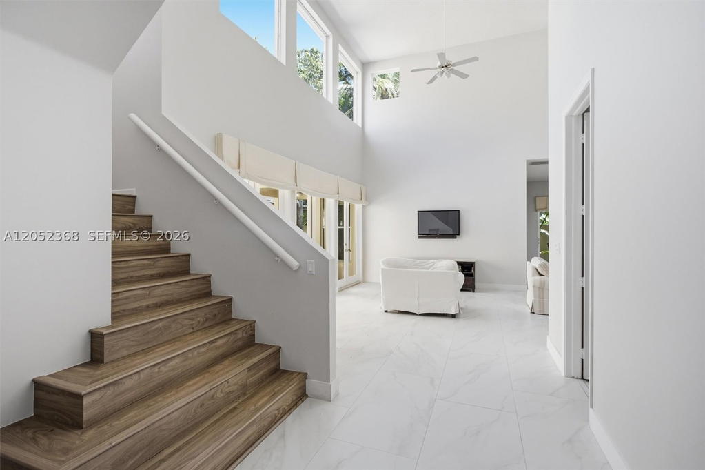 Real estate property located at 3722 208th Ter, Miami-dade, Island Way, Aventura, FL