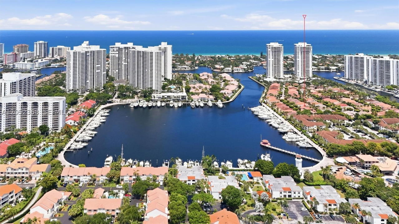 Real estate property located at 3722 208th Ter, Miami-dade, Island Way, Aventura, FL