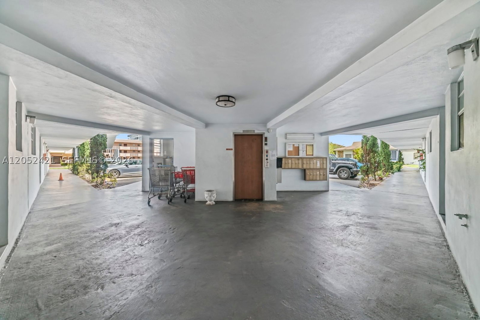 Real estate property located at 1400 Tallwood Ave #107, Broward, Tallwood East Condo, Hollywood, FL