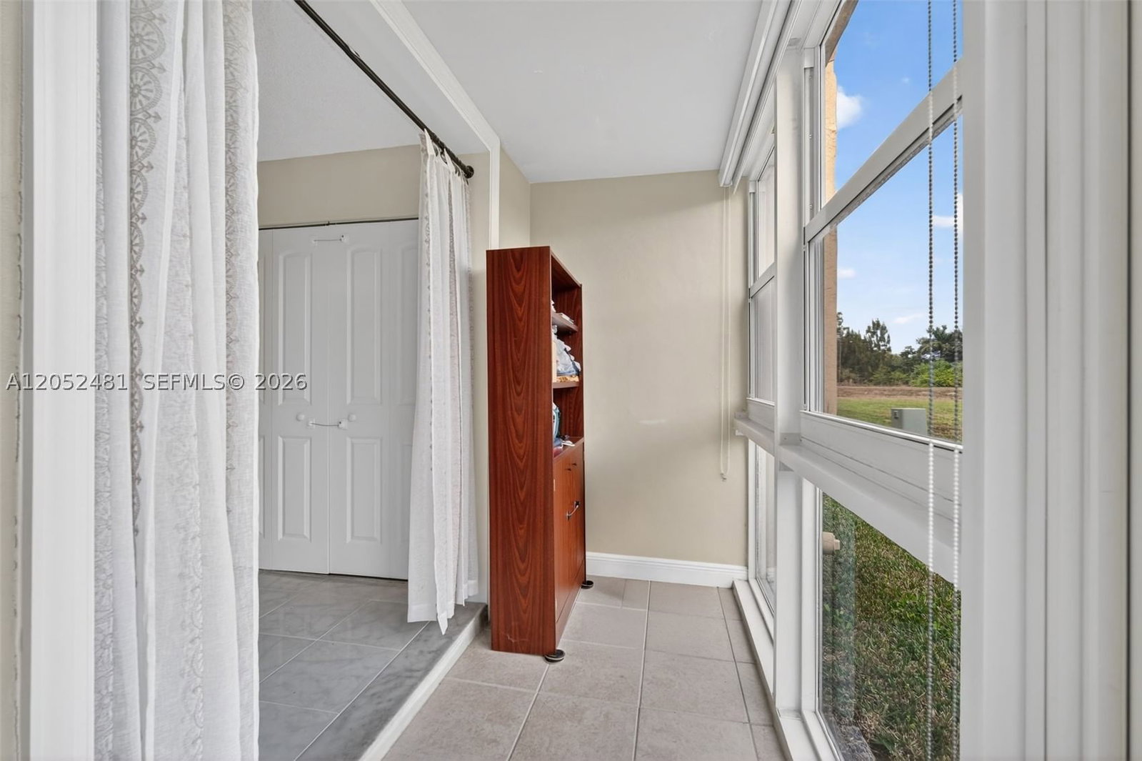 Real estate property located at 8851 Sunrise Lakes Blvd #116, Broward, Sunrise Lakes 76 Condo, Sunrise, FL