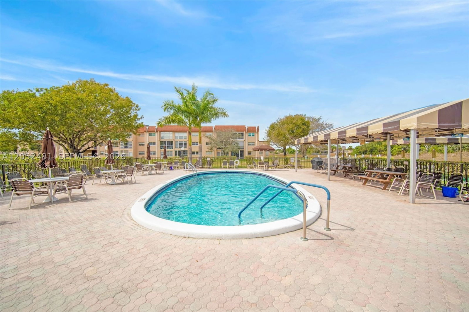 Real estate property located at 8851 Sunrise Lakes Blvd #116, Broward, Sunrise Lakes 76 Condo, Sunrise, FL