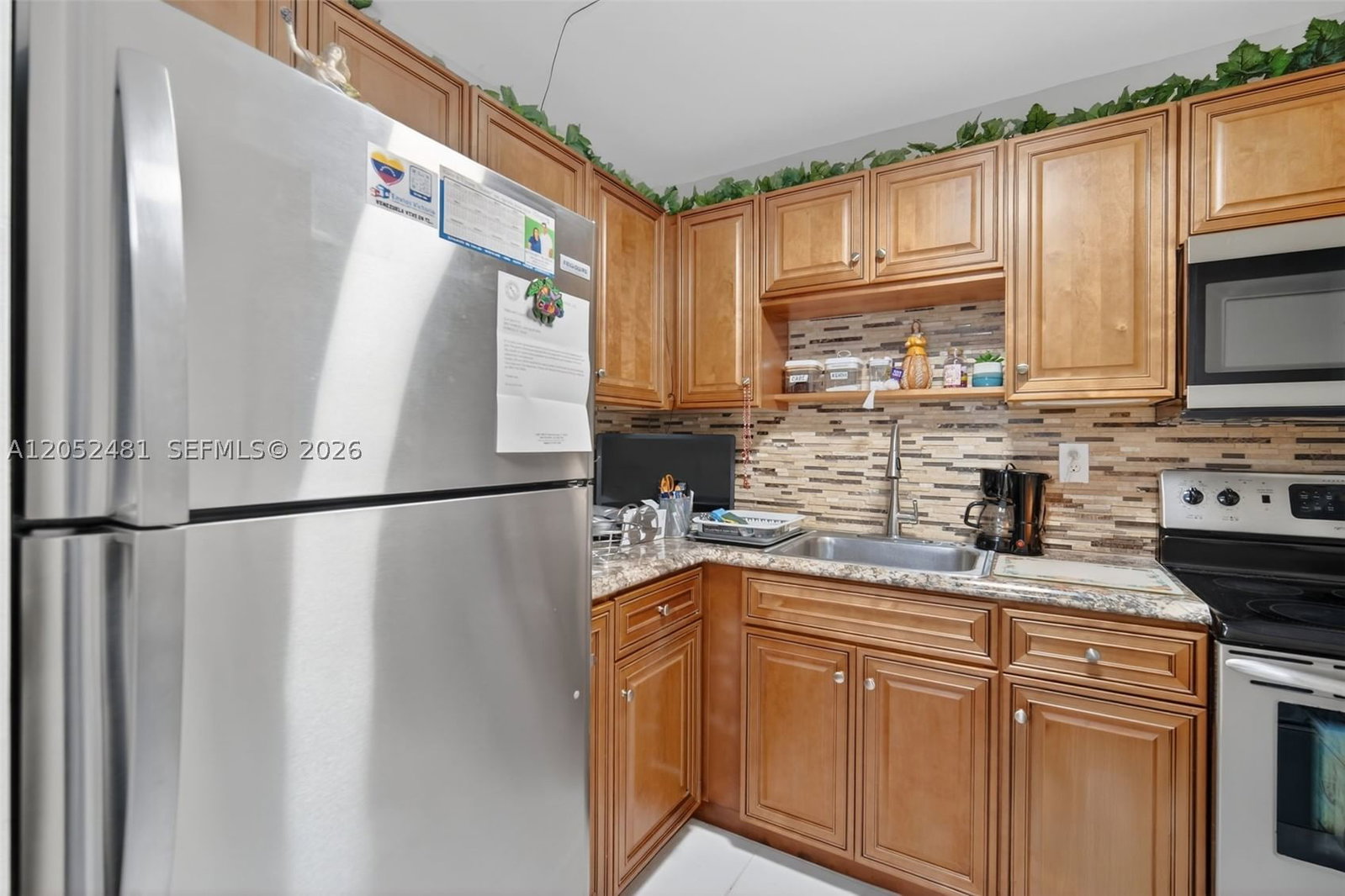 Real estate property located at 8851 Sunrise Lakes Blvd #116, Broward, Sunrise Lakes 76 Condo, Sunrise, FL