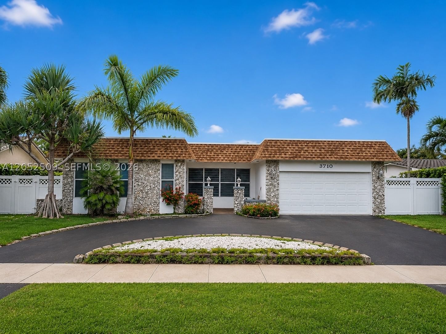 Real estate property located at 3710 54th Ave, Broward, Emerald Hills, Hollywood, FL