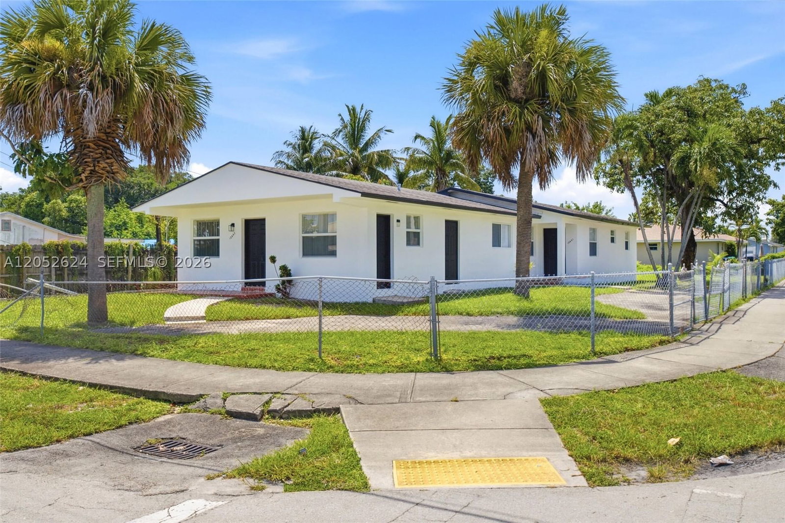 Real estate property located at 10841 8th Ave, Miami-dade, Pinewood Park Extension, Miami, FL