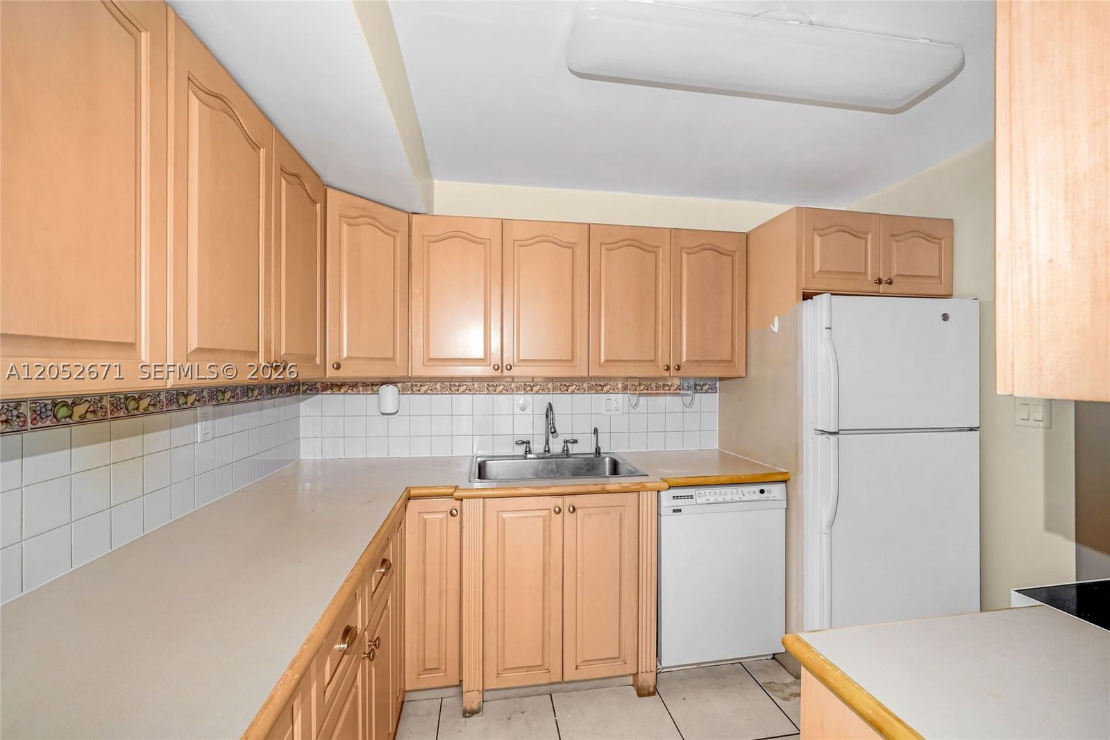 Real estate property located at 6861 147th Ave #3G, Miami-dade, Sovereigns Condo, Miami, FL