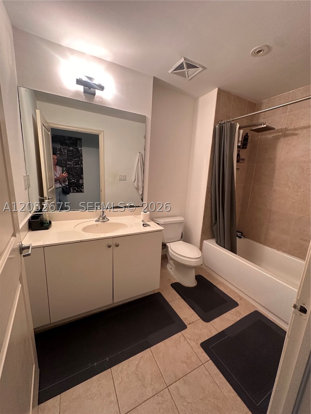 Real estate property located at 111 Flagler St #410, Miami-dade, Flagler First Condo, Miami, FL