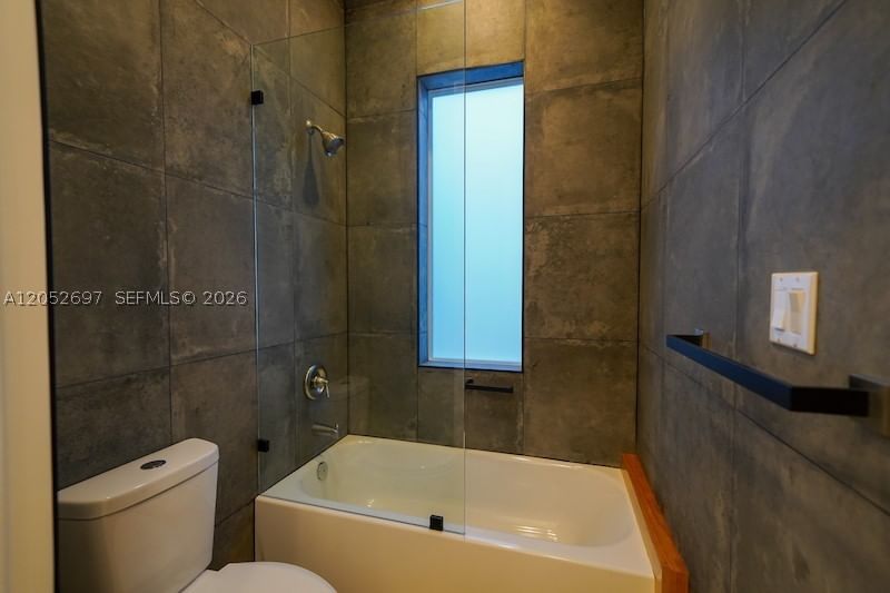 Real estate property located at 112 24th Ct, Miami-dade, Glenroyal Sub, Miami, FL
