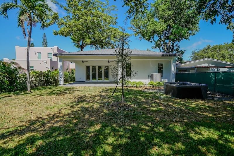 Real estate property located at 112 24th Ct, Miami-dade, Glenroyal Sub, Miami, FL