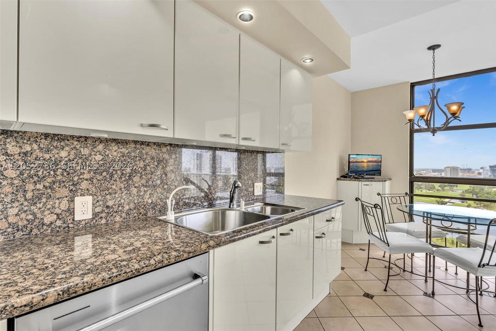 Real estate property located at 20281 Country Club Dr #1907, Miami-dade, Hamptons West Condo, Aventura, FL