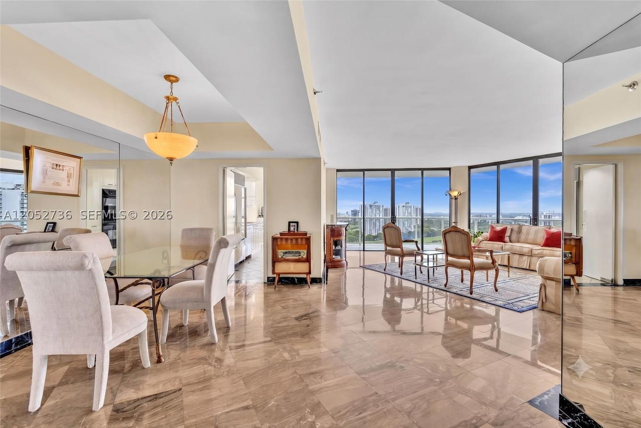 Real estate property located at 20281 Country Club Dr #1907, Miami-dade, Hamptons West Condo, Aventura, FL