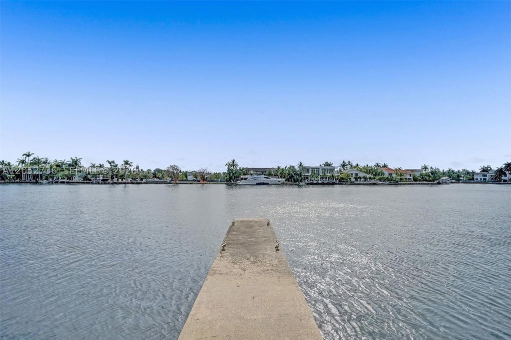 Real estate property located at 20281 Country Club Dr #1907, Miami-dade, Hamptons West Condo, Aventura, FL