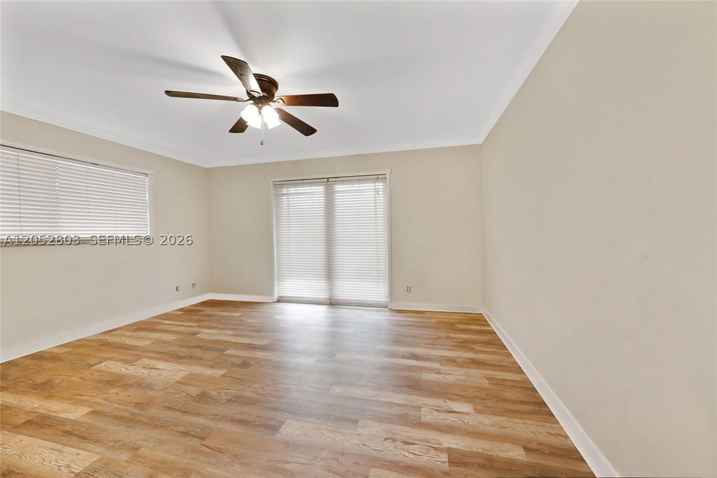 Real estate property located at 8541 Lake Dasha Dr, Broward, Jacaranda Area 12-c, Plantation, FL