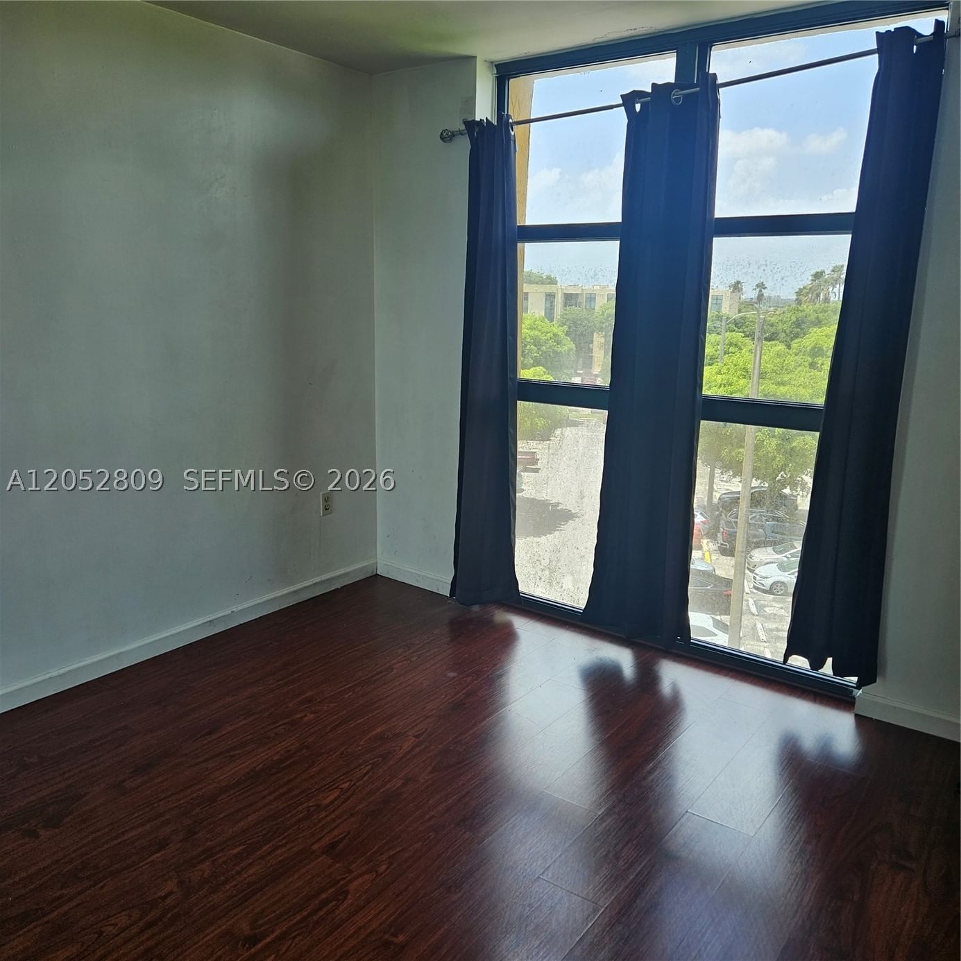 Real estate property located at 11790 18th St #519-3, Miami-dade, International Park Condo, Miami, FL