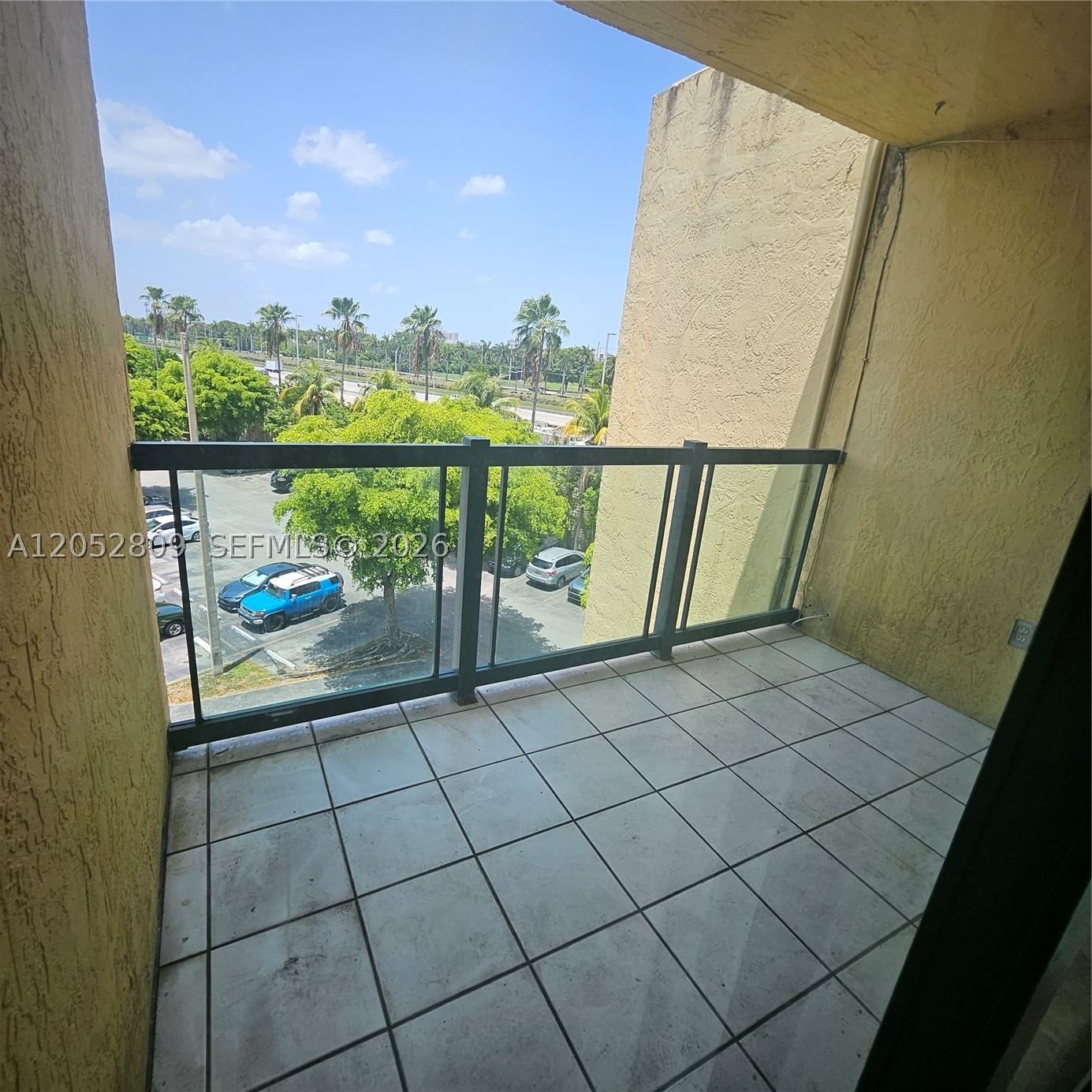 Real estate property located at 11790 18th St #519-3, Miami-dade, International Park Condo, Miami, FL