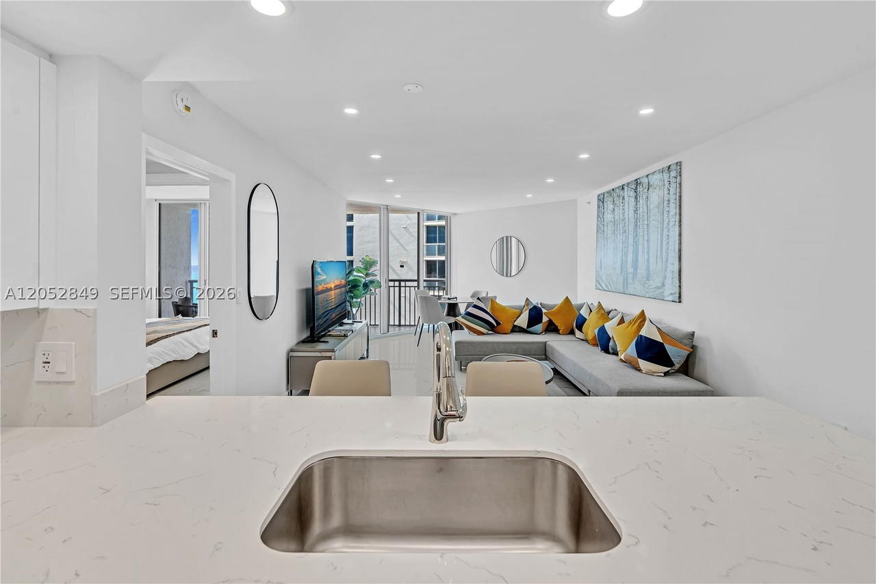 Real estate property located at 17375 Collins Ave #1703, Miami-dade, Ocean Point Beach Club Co, Sunny Isles Beach, FL