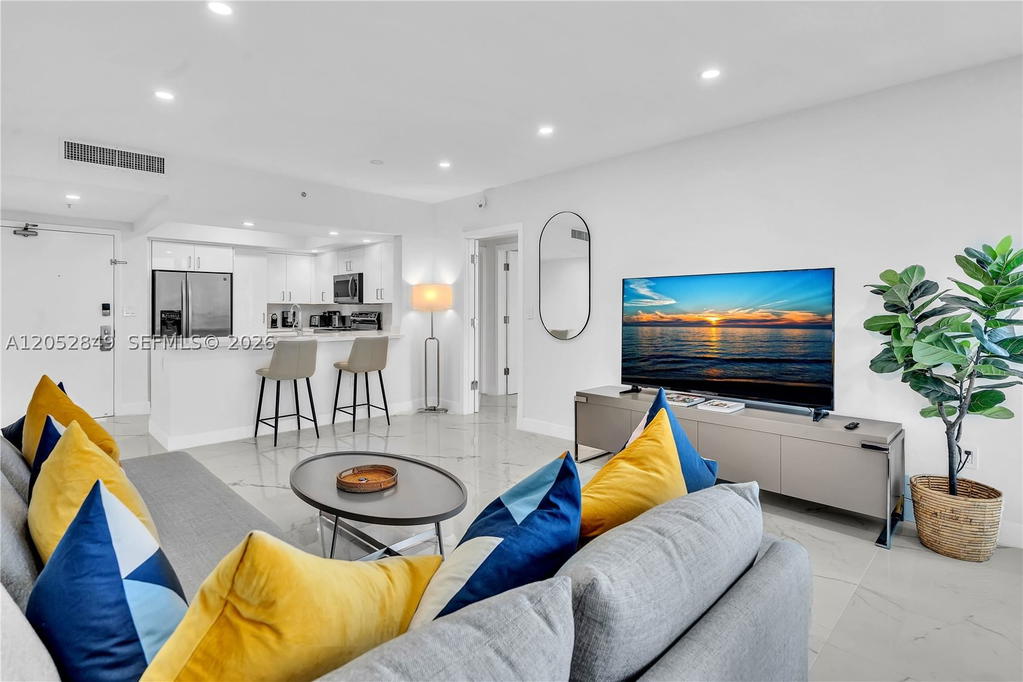 Real estate property located at 17375 Collins Ave #1703, Miami-dade, Ocean Point Beach Club Co, Sunny Isles Beach, FL