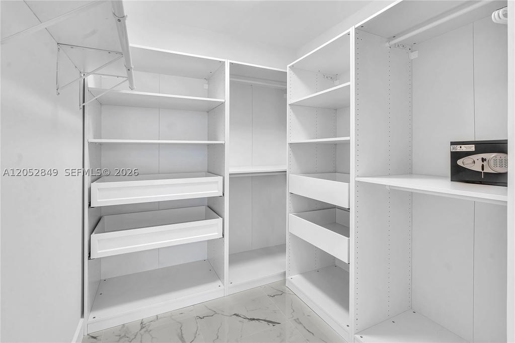 Real estate property located at 17375 Collins Ave #1703, Miami-dade, Ocean Point Beach Club Co, Sunny Isles Beach, FL