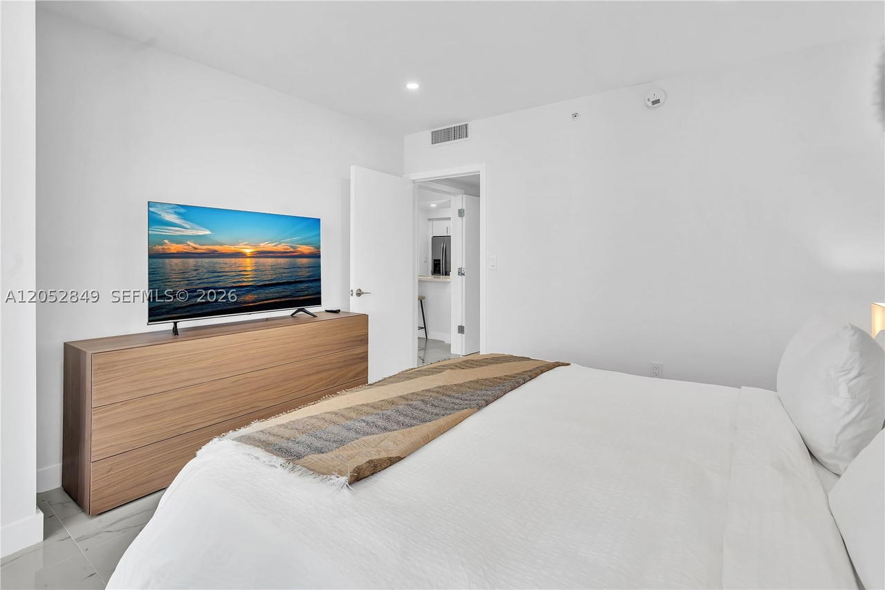 Real estate property located at 17375 Collins Ave #1703, Miami-dade, Ocean Point Beach Club Co, Sunny Isles Beach, FL