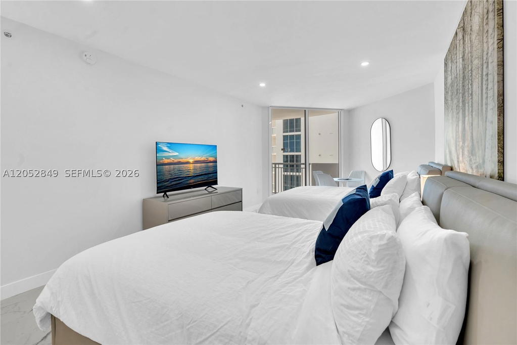 Real estate property located at 17375 Collins Ave #1703, Miami-dade, Ocean Point Beach Club Co, Sunny Isles Beach, FL
