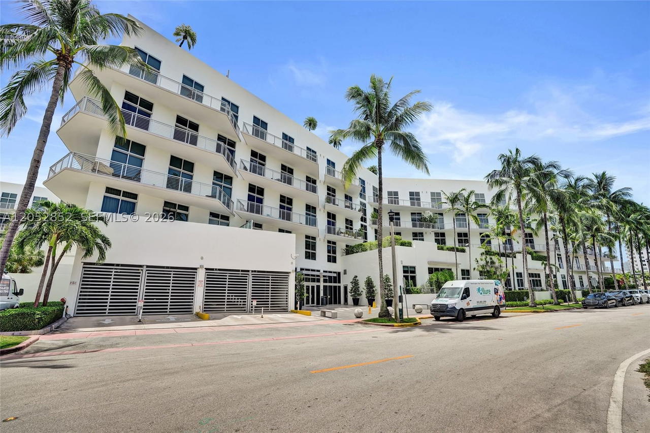 Real estate property located at 2001 Meridian Ave #308, Miami-dade, The Meridian Condo, Miami Beach, FL