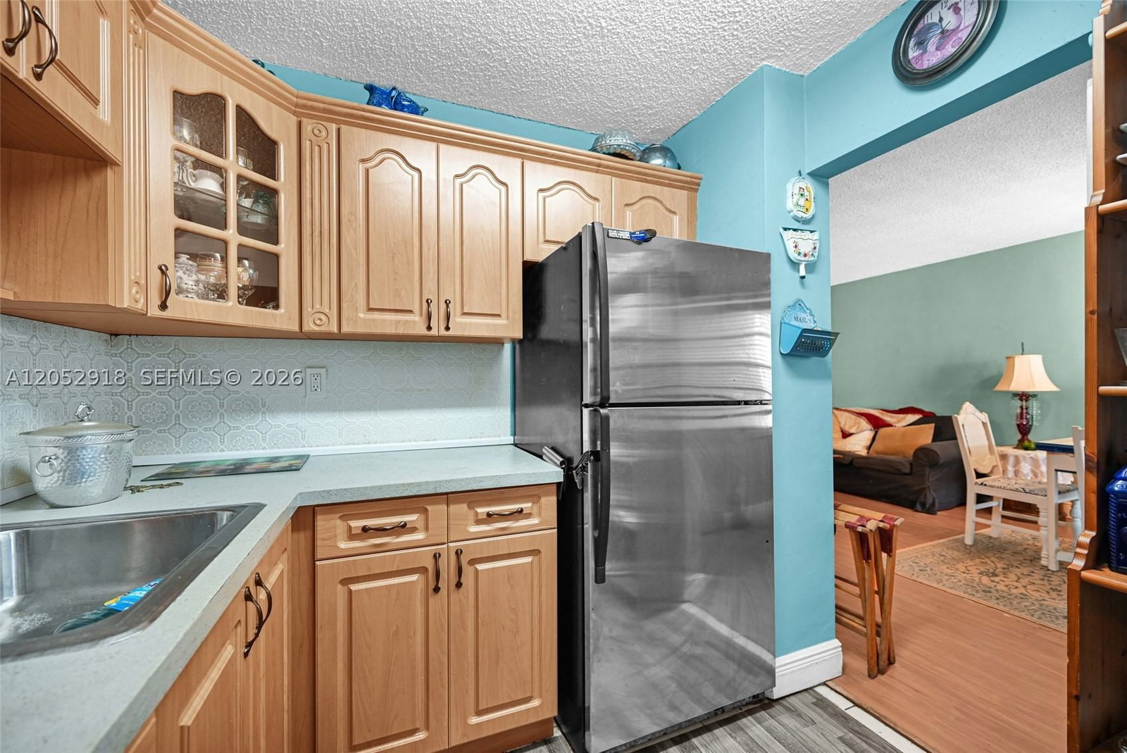 Real estate property located at 1335 68th St #204, Miami-dade, Kings Cove Condo, Hialeah, FL