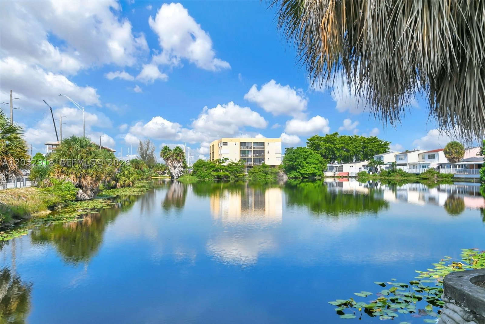 Real estate property located at 1335 68th St #204, Miami-dade, Kings Cove Condo, Hialeah, FL