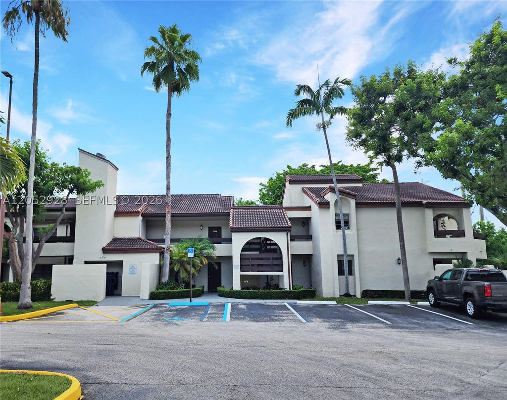 Real estate property located at 9070 125th Ave A203, Miami-dade, Kenland Bend South Condo, Miami, FL
