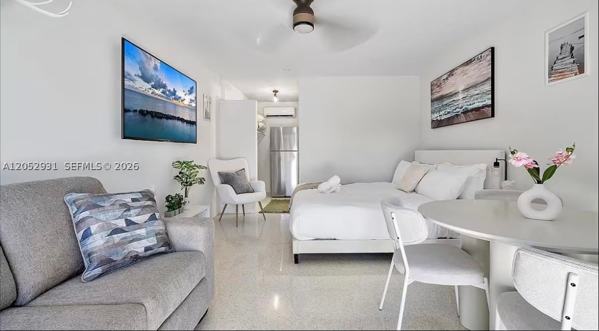 Real estate property located at 333 Palm St, Broward, Hollywood Central Beach, Hollywood, FL