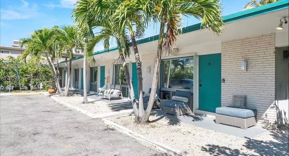 Real estate property located at 333 Palm St, Broward, Hollywood Central Beach, Hollywood, FL