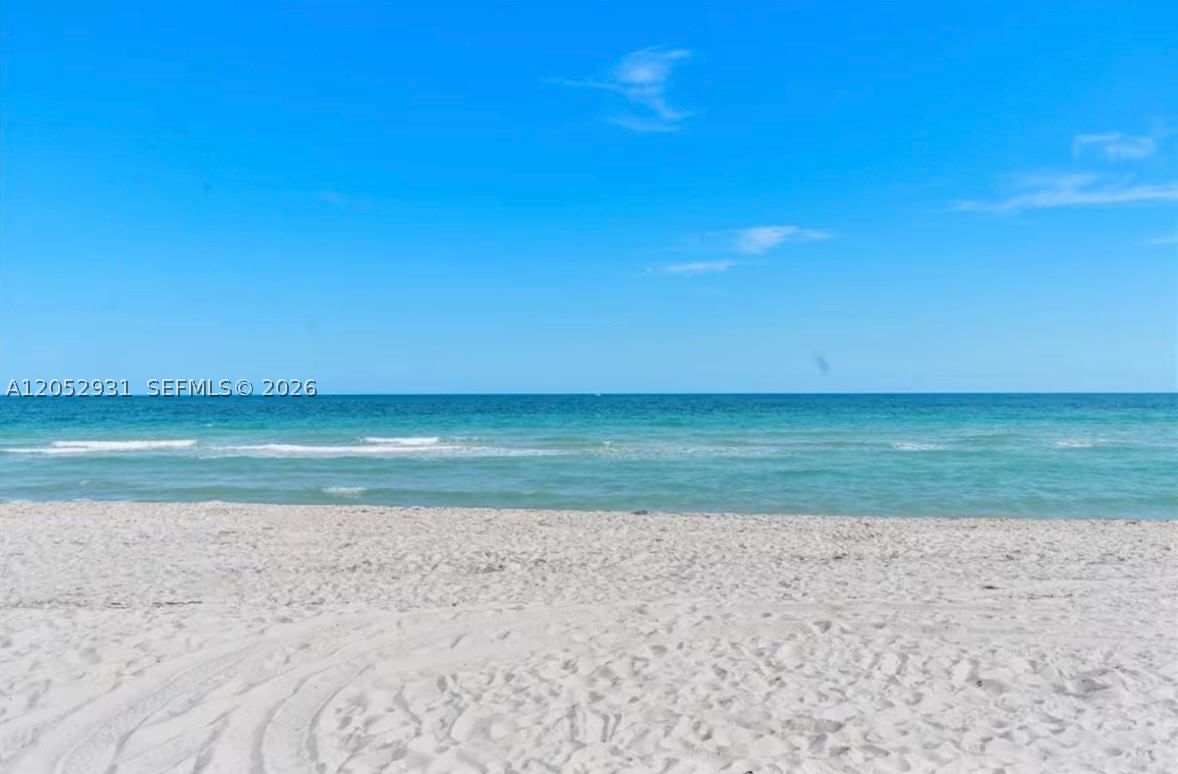 Real estate property located at 333 Palm St, Broward, Hollywood Central Beach, Hollywood, FL