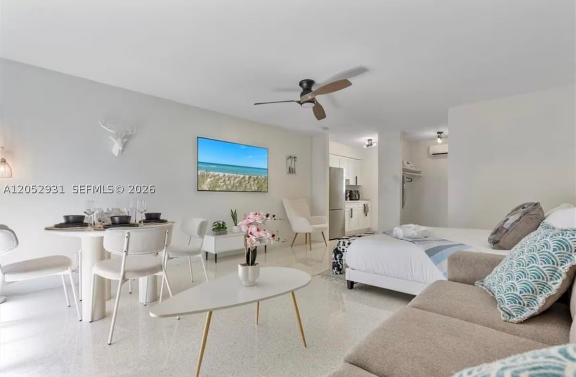 Real estate property located at 333 Palm St, Broward, Hollywood Central Beach, Hollywood, FL