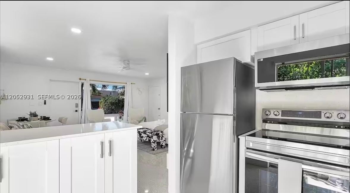 Real estate property located at 333 Palm St, Broward, Hollywood Central Beach, Hollywood, FL