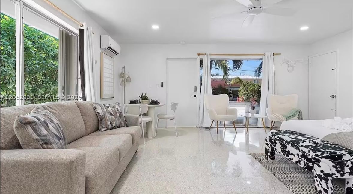 Real estate property located at 333 Palm St, Broward, Hollywood Central Beach, Hollywood, FL
