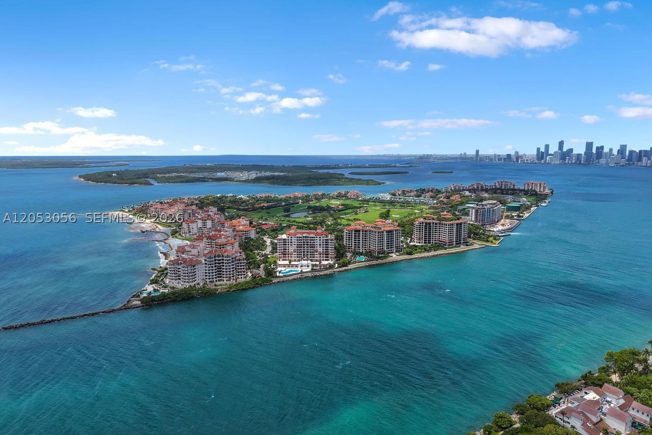 Real estate property located at 100 Pointe Dr #2905, Miami-dade, Continuum On South Beach, Miami Beach, FL