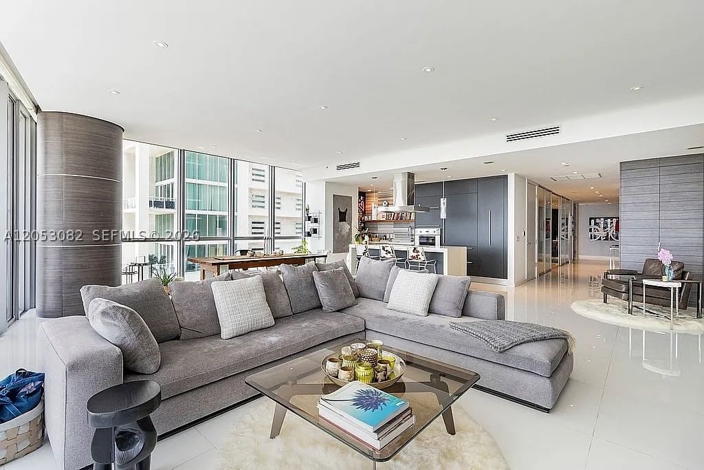 Real estate property located at 1100 Biscayne Blvd #1501, Miami-dade, Marquis Condo, Miami, FL