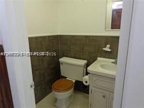 Real estate property located at 2901 47th Ter #248B, Broward, Lauderdale Oaks Condo I, Lauderdale Lakes, FL