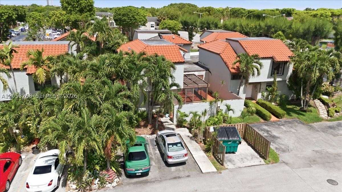 Real estate property located at 10339 9th St Cir #2-2, Miami-dade, Caribbean Springs Village, Miami, FL