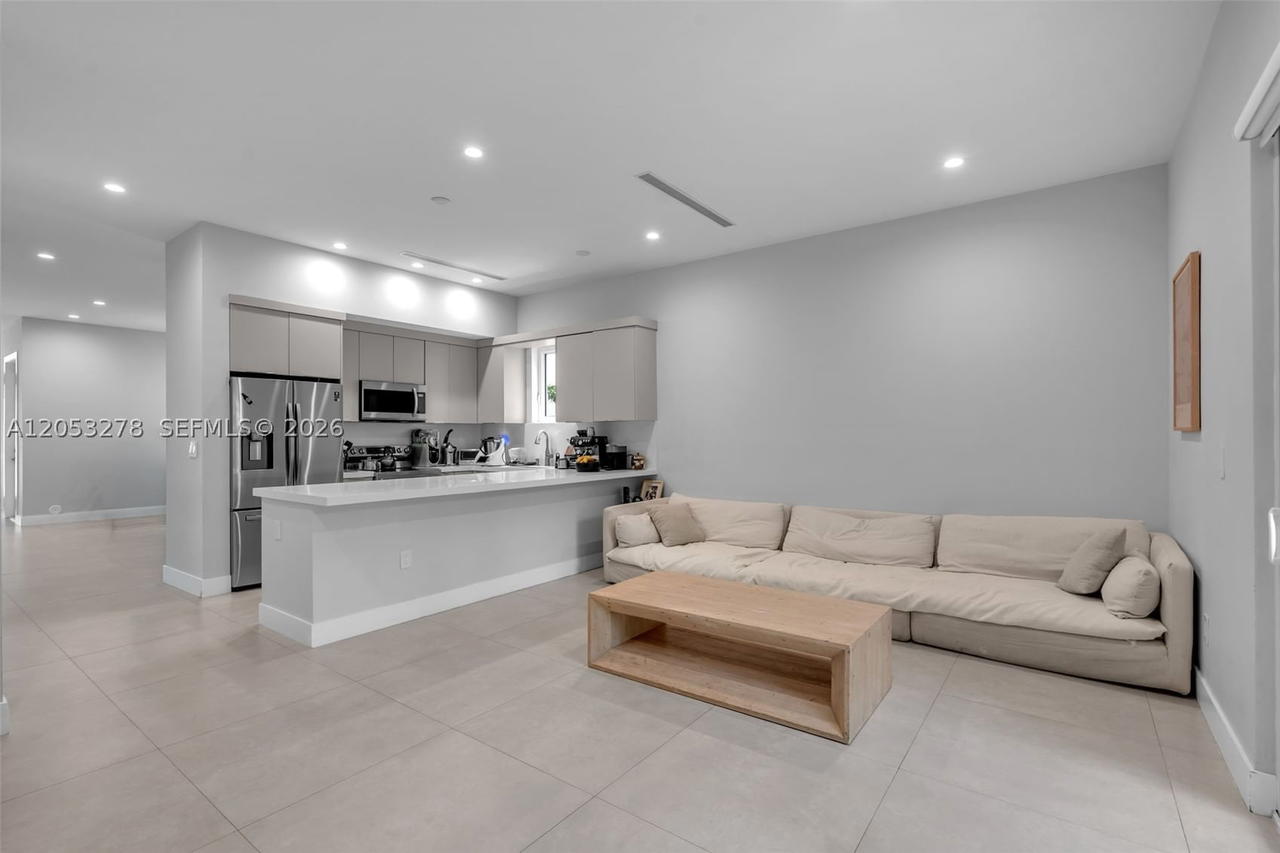 Real estate property located at 3769 27th Ln #3769, Miami-dade, Douglas Manor, Miami, FL